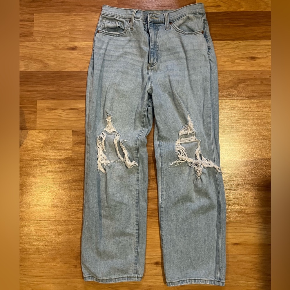 Universal Thread Light Blue Distressed Boyfriend Jeans